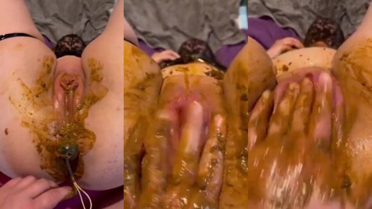Get ready for a wild ride as this amateur slut gets down and dirty in scat porn