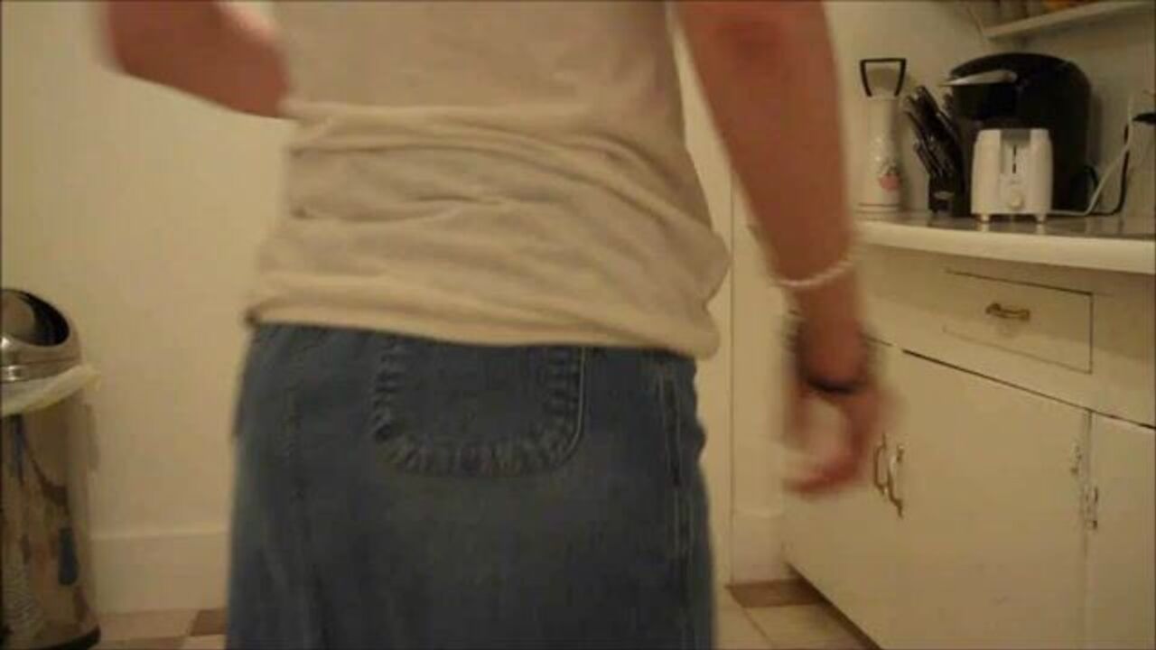 Summer Floor gets down and dirty with her scat fetish and dirty scat porn videos