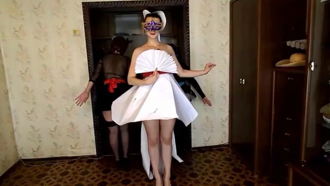 Watch this scat porn video with a poop girl and her filthy mouth