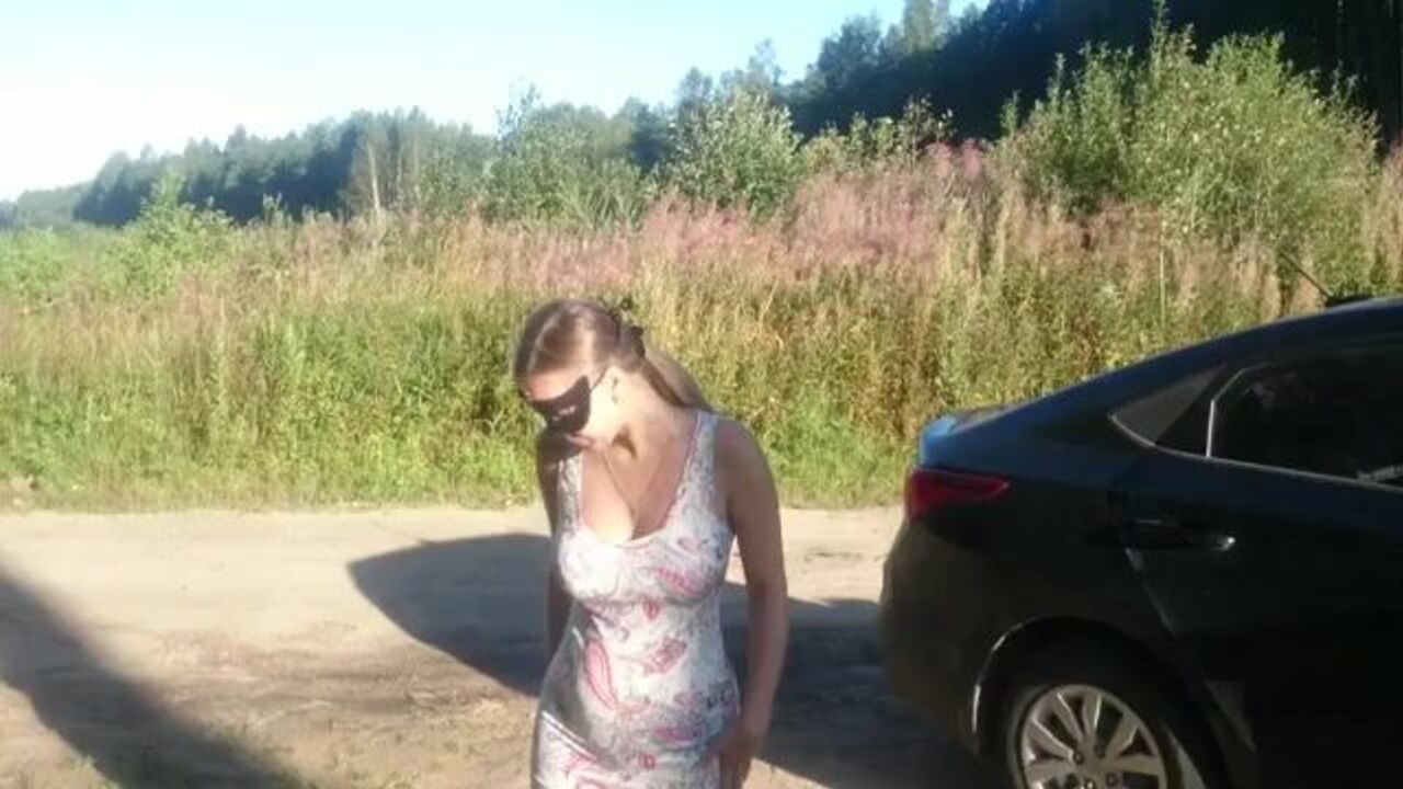 Watch this wild public scat video featuring a scatty slut getting freaky