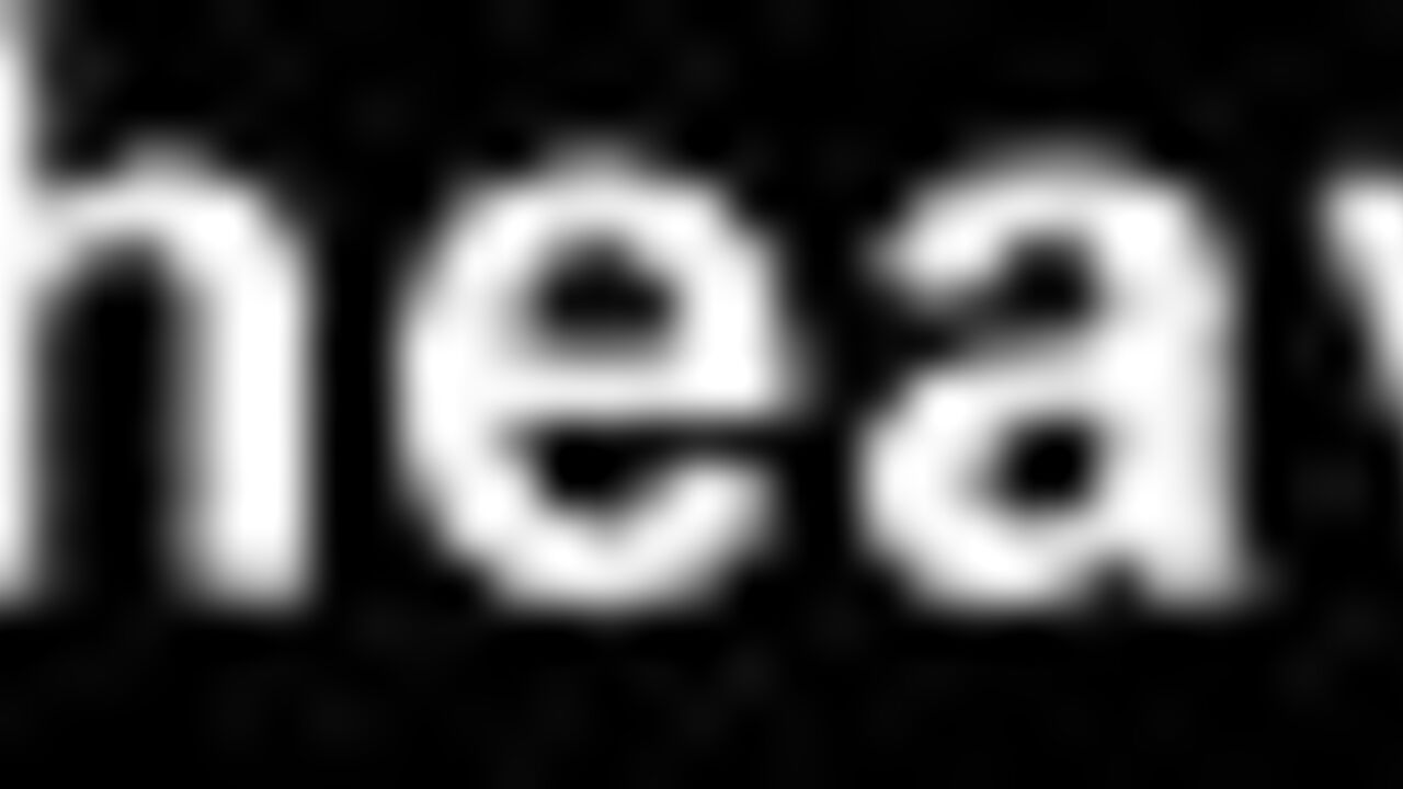 Bea1 is a filthy scat slut who loves to be shat