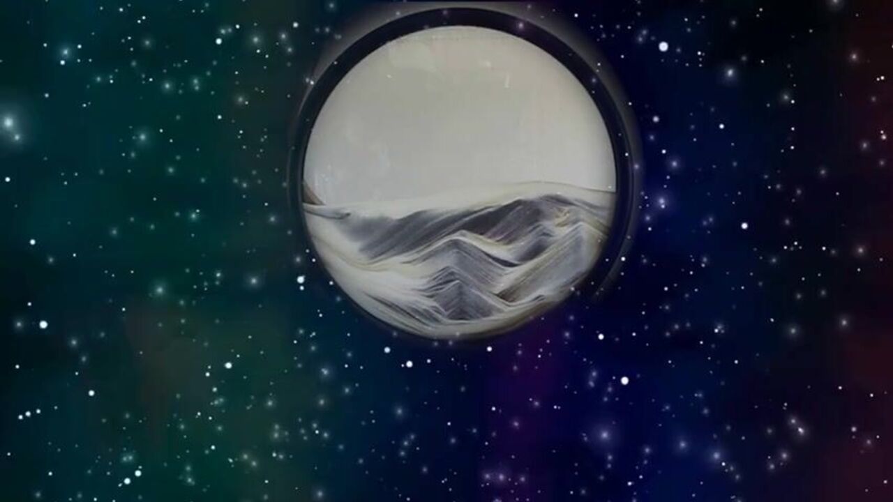 Lez devours her own filth in scat porn frenzy