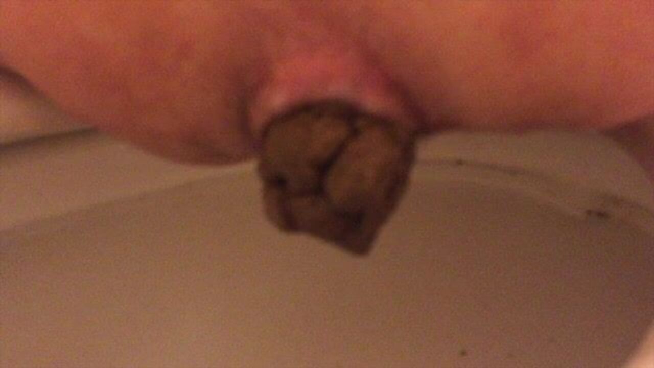 Argentinian slut with a nice scat is a hot pornstar in need of some fresh air