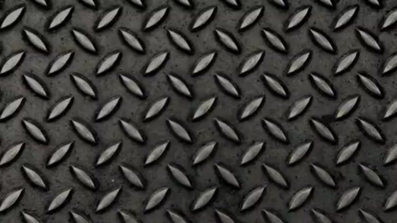 Watch these kinky slaves get their pussies stuffed in a wild scat video