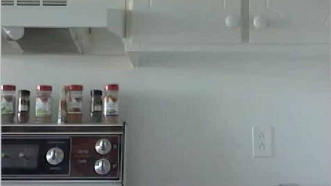 Amateur slut gets filthy with scat and pee on webcam