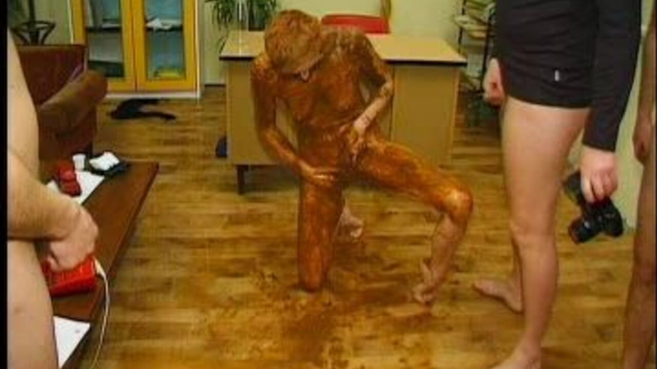 Diana 03: The ultimate scat porn video with a dripping wet pussy