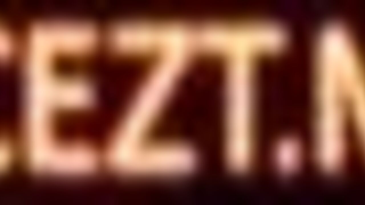 Kenzie Reeves dominates tight pussy of her vater with a hard fuck