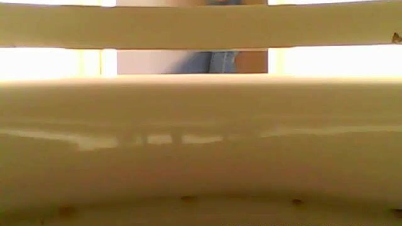 Get up close and personal with a scatty slave getting off