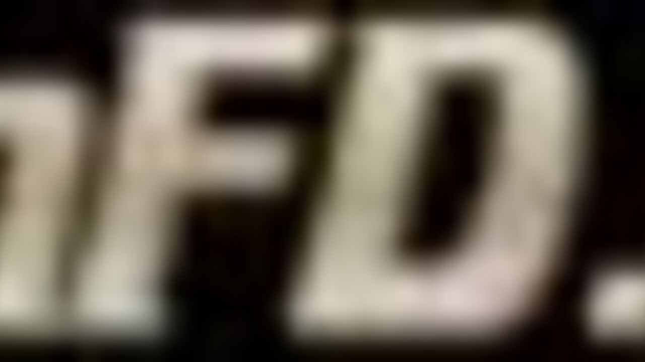 Slave gets used for dinner, in a toilet-slave-filled video