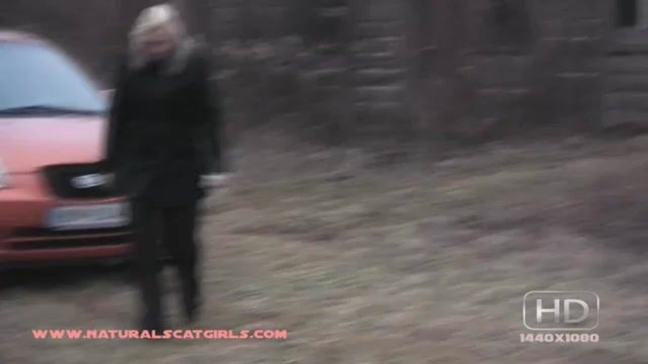 Watch these dirty sluts scat and get off with their favorite toys