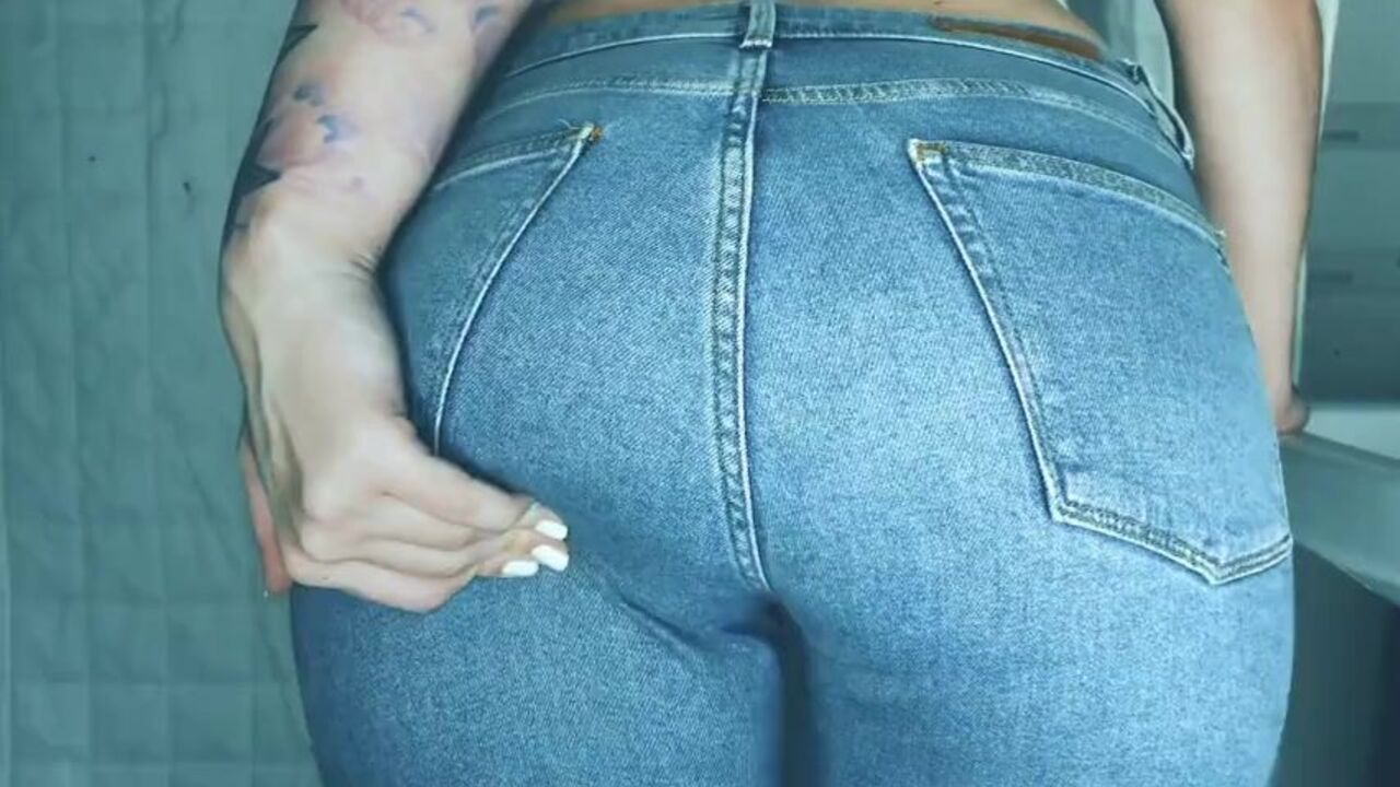 Betty's filthy scat collection is a feast for the eyes and a delight for the tongue