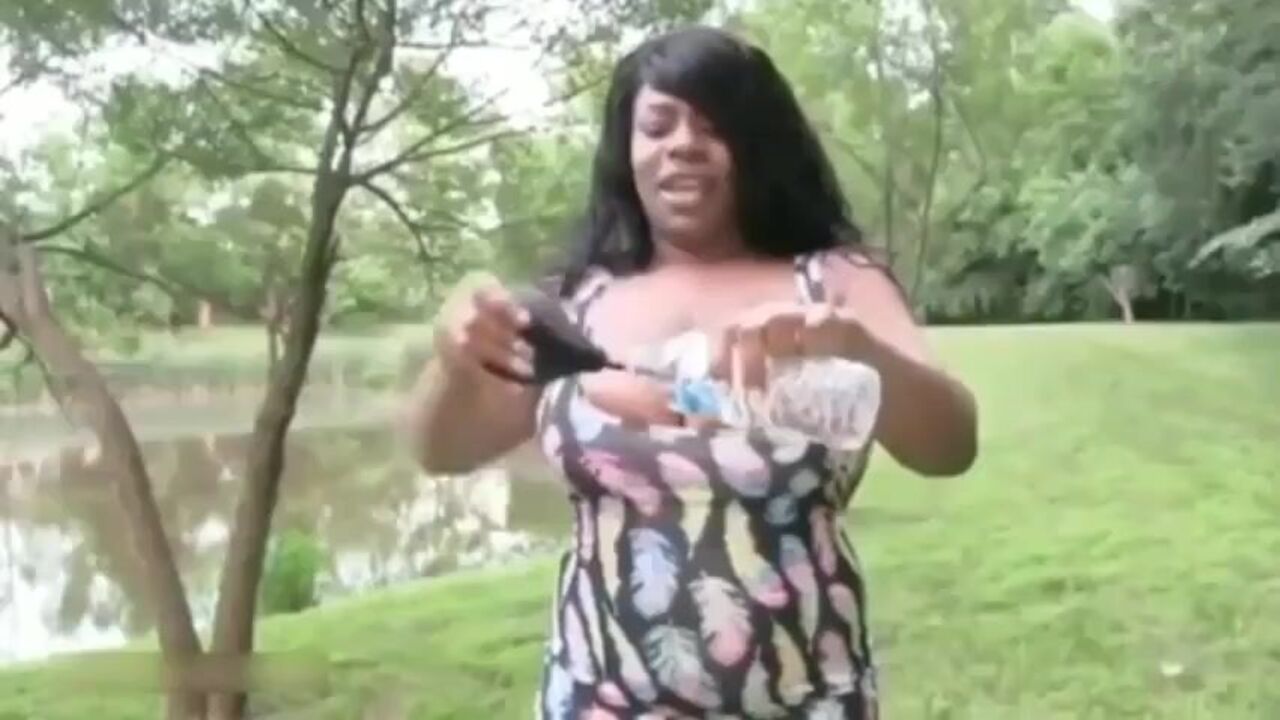 Watch me pee in a public toilet with a smile!