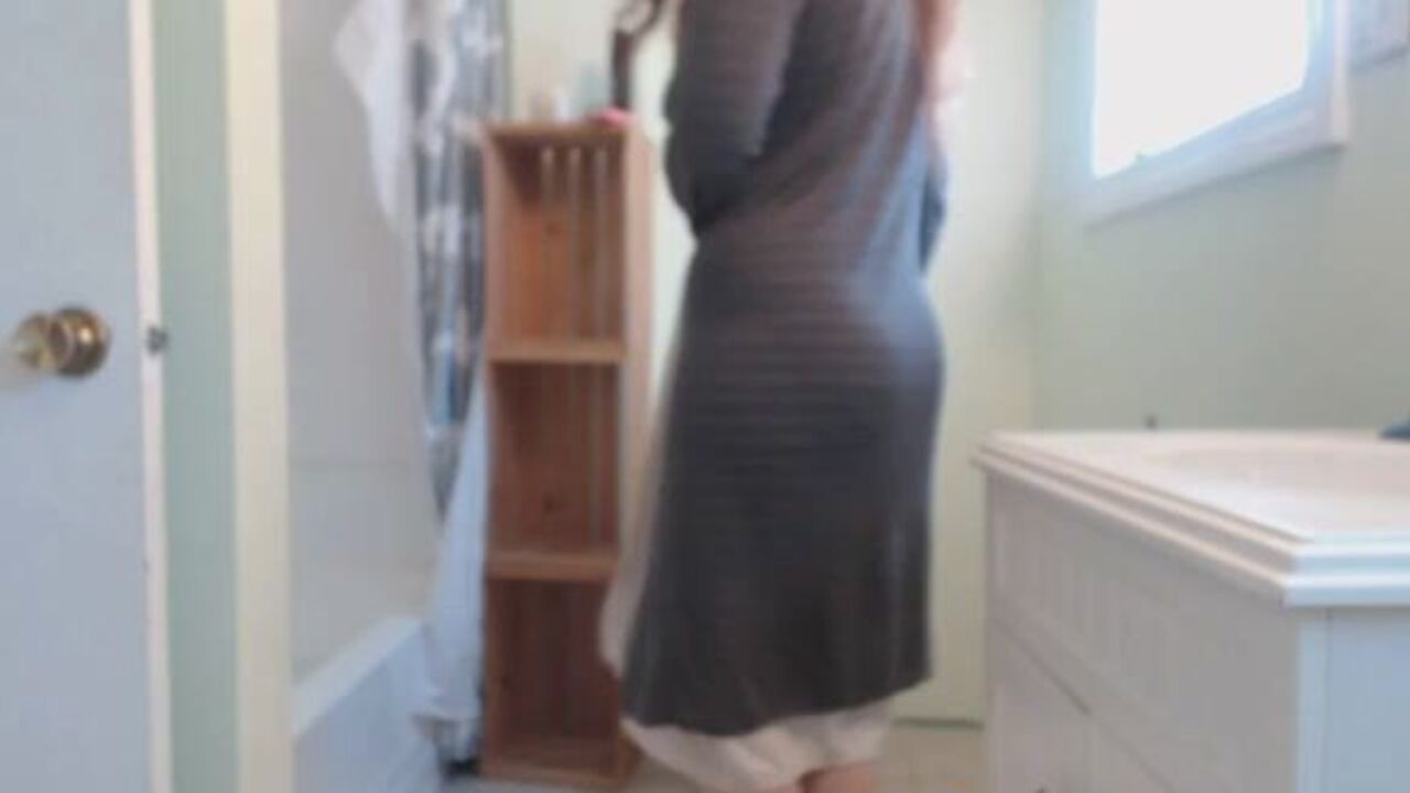 Watch real women with curves get their scat off in this pooped-up porn video