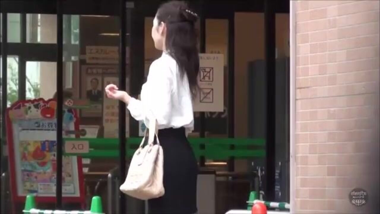 Public pooping fetish video with a kinky slut paying for her own release