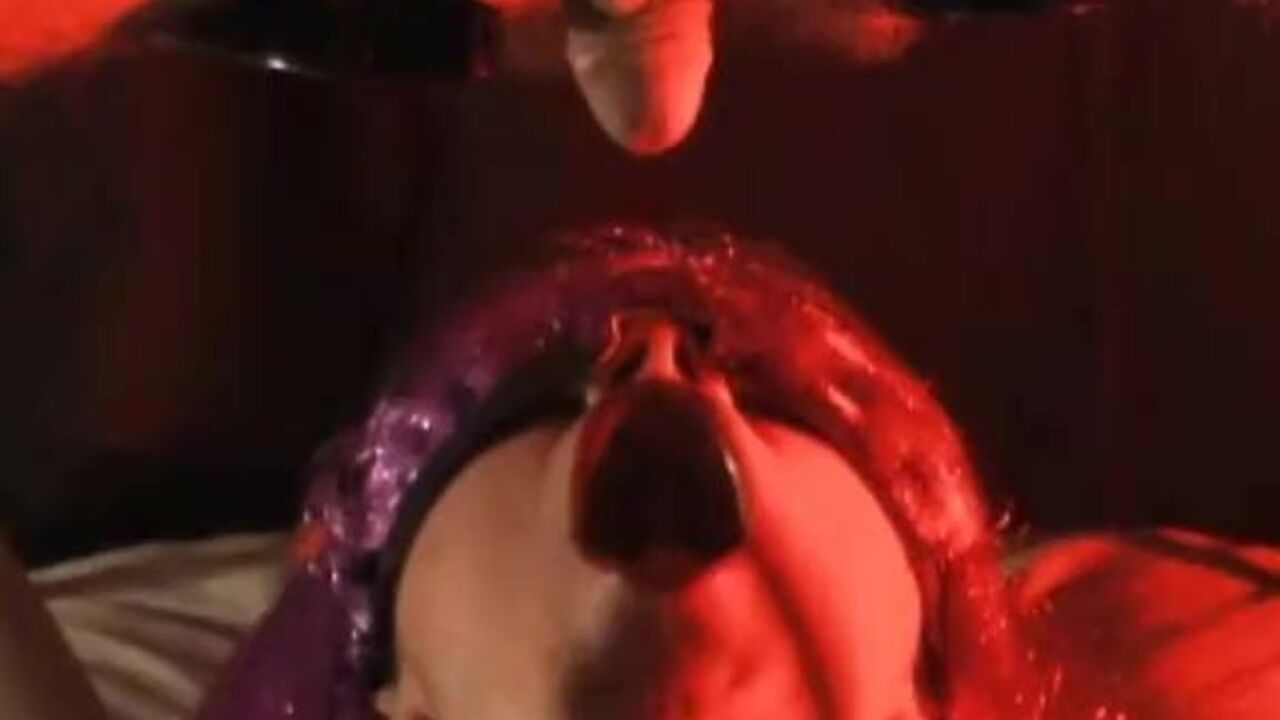 Watch this kinky babe indulge in her scat fetish with a hot video