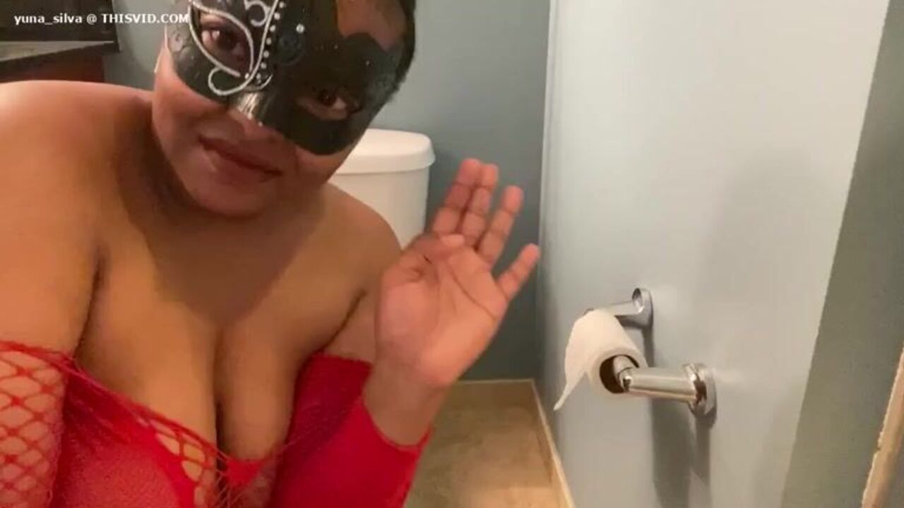 Watch this filthy slut scat and get a creamy surprise