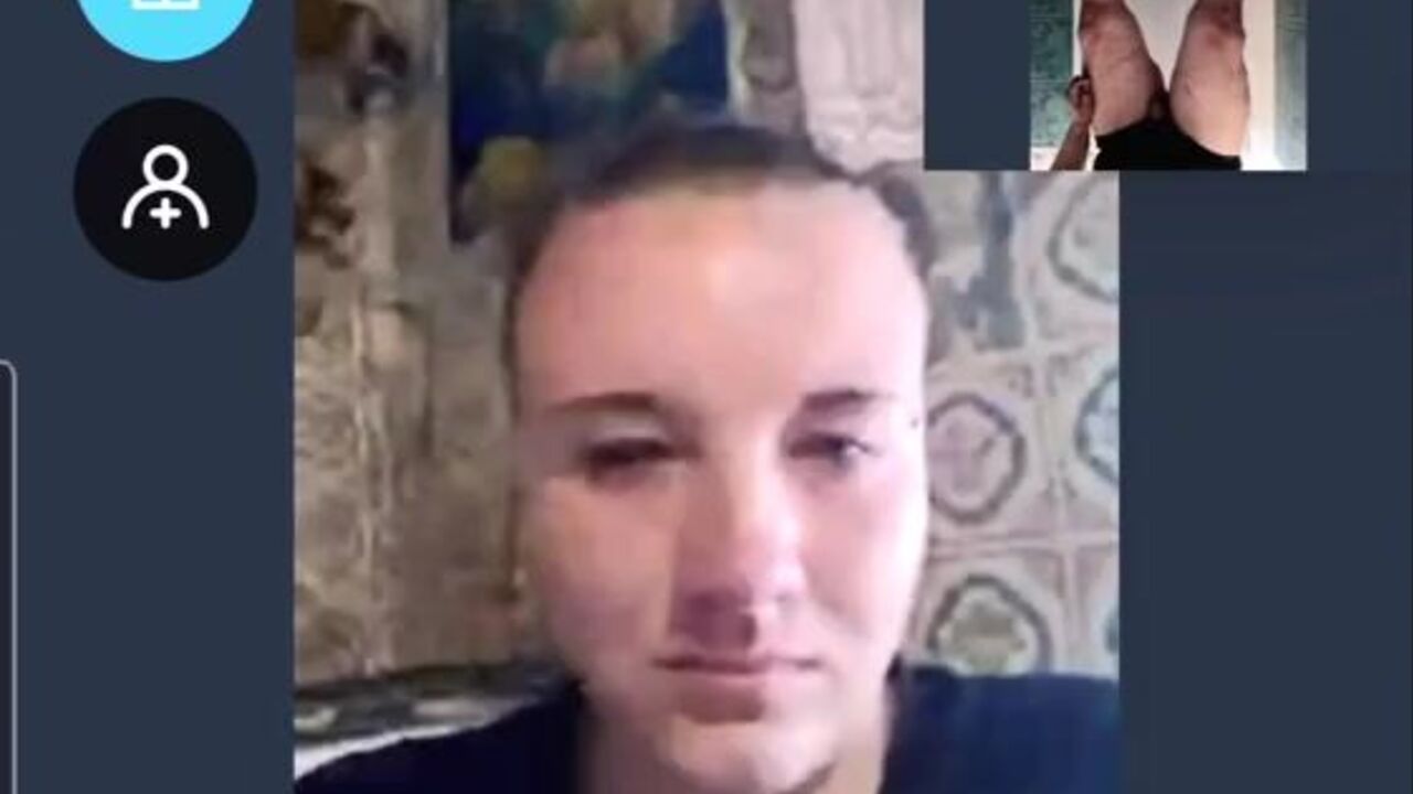 Watch me freak out as a woman watches me pooping in public like a crazy bitch