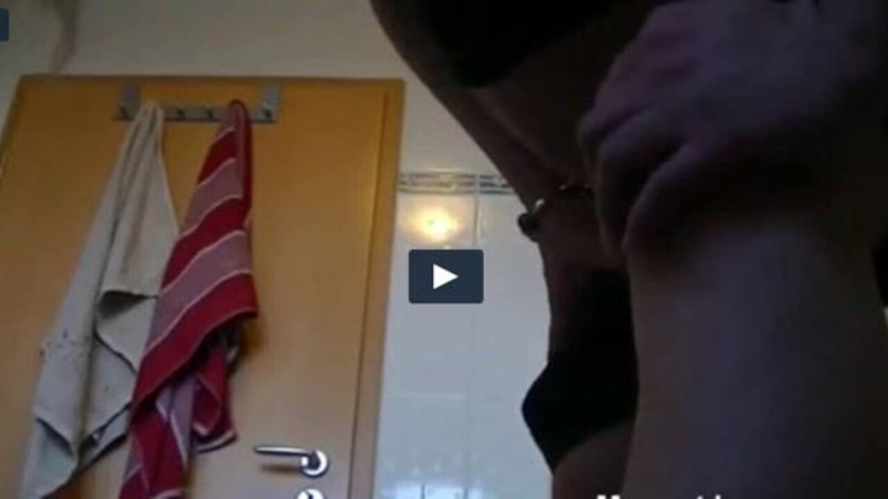 Pregnant slut gets her pussy drilled in scat porn video