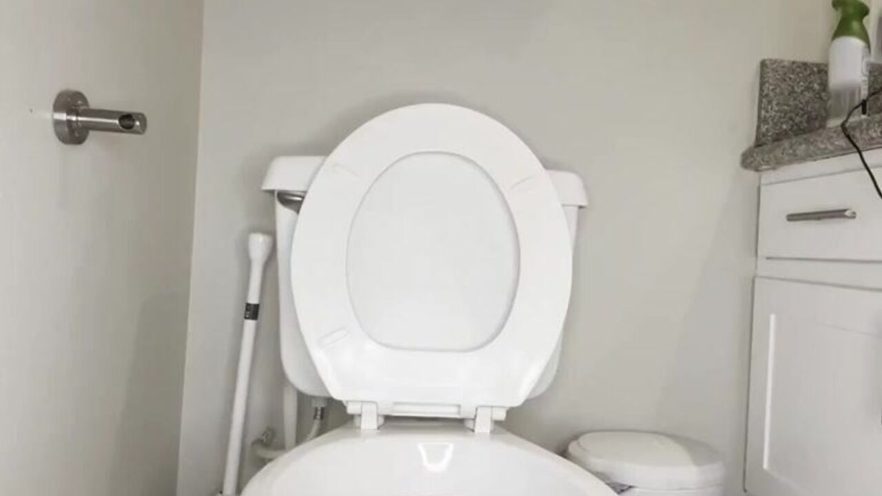 Get off to de vraies urgences - scat porn videos with a wild and dirty twist