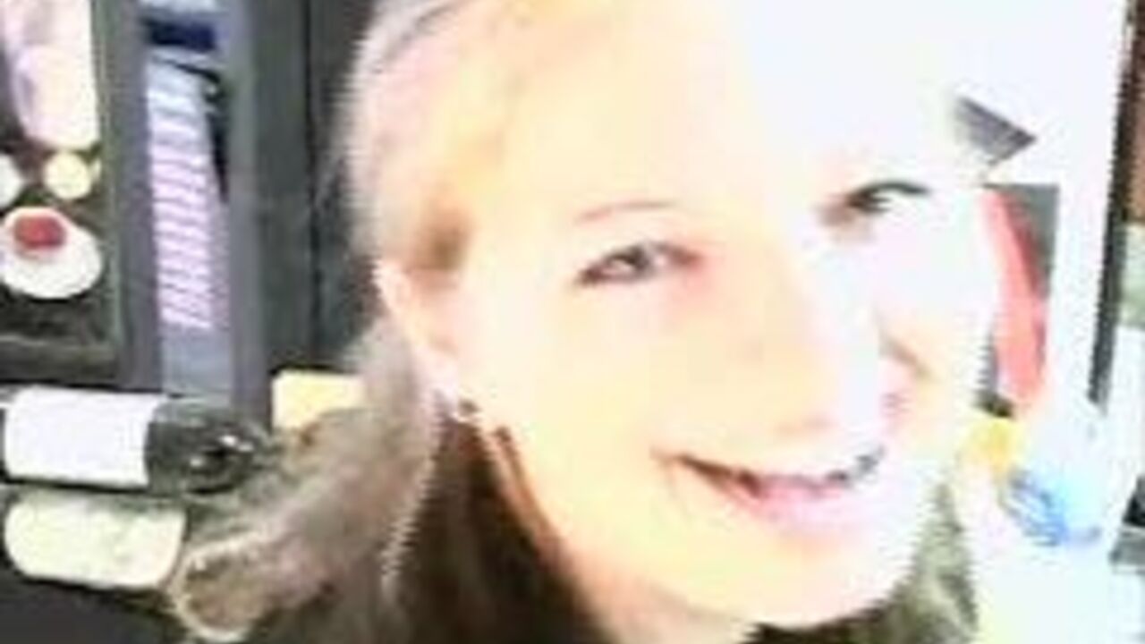 Annah Sofea goes wild in scat porn video