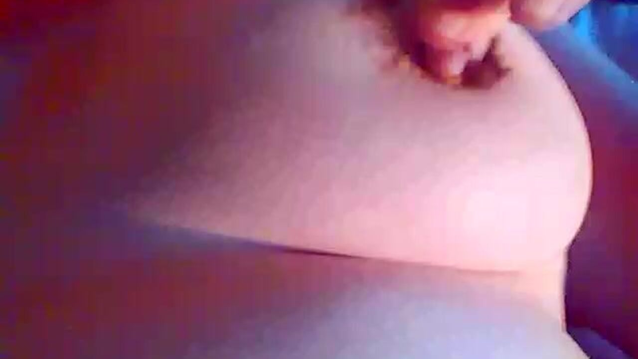 Watch this kinky slut get off by fingering her nipples and scatting like a pro