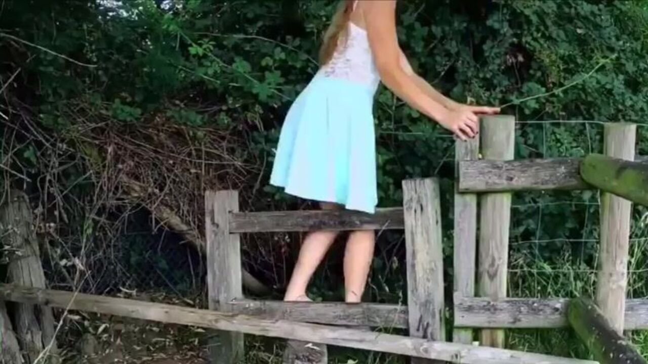 Watch these filthy scat videos as these scat babes get pounded outdoors