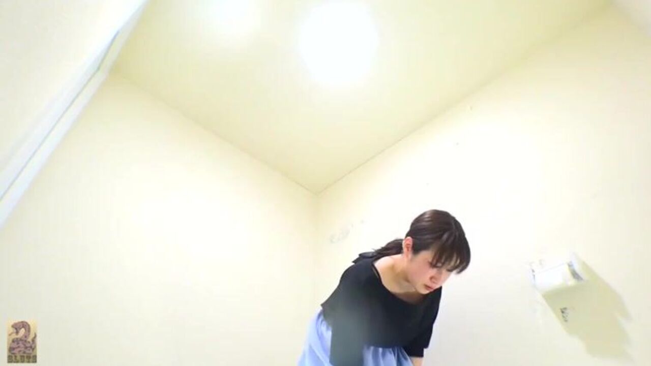 Watch these filthy sluts get their scat off in this scat porn video