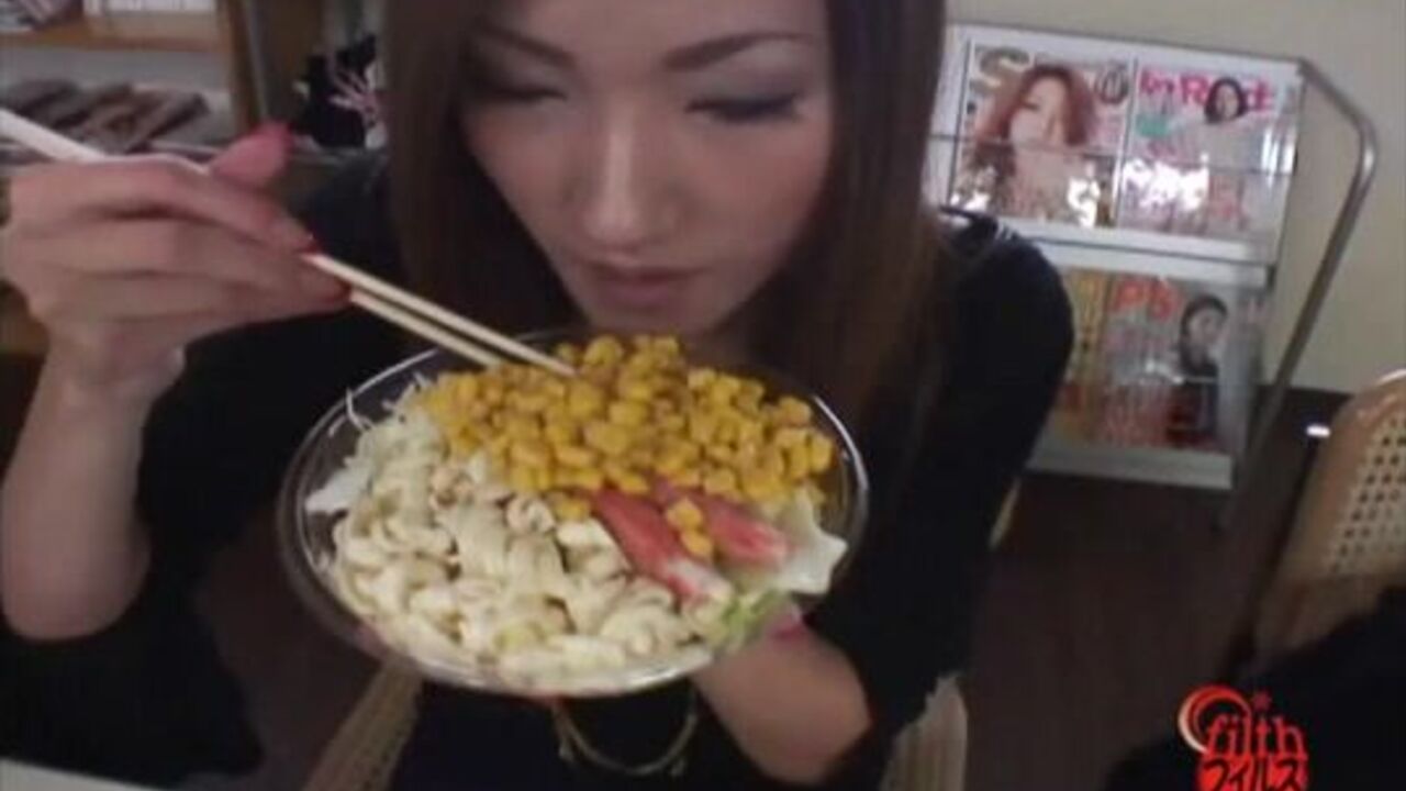 BFFD-02: A kinky scat porn video with a kinky girl getting her pussy and ass examined