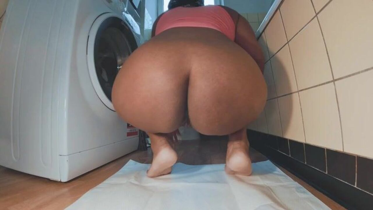 Watch this filthy slut play with her dildo and scat like a pro!