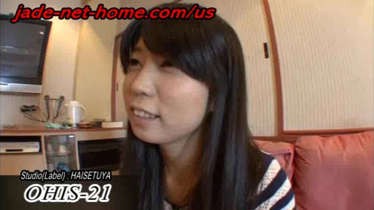 Watch this filthy scat video of me getting off whileaples my way to orgasm