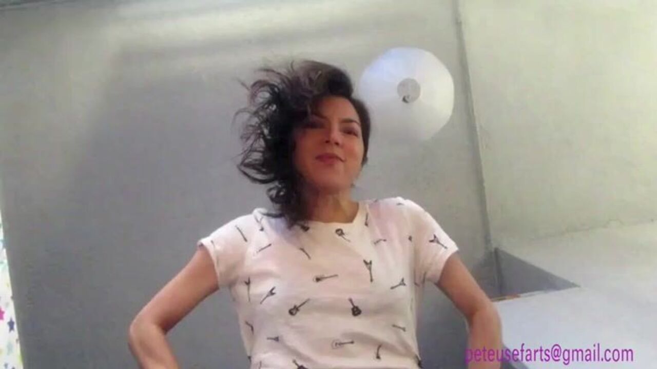 Poop-encrusted scat porn: the ultimate kink experience!