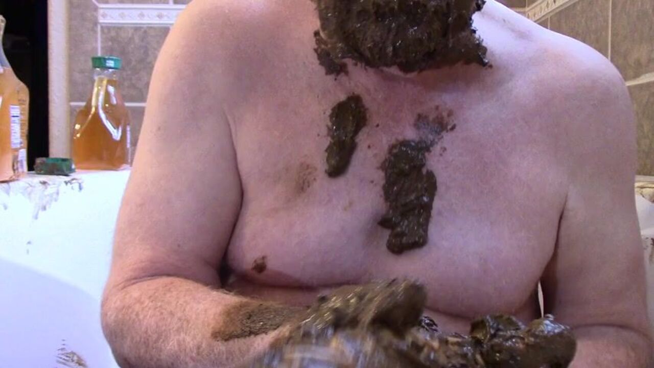 Get ready for the ultimate sissy experience: 31 days of scat and pee-filled close-ups