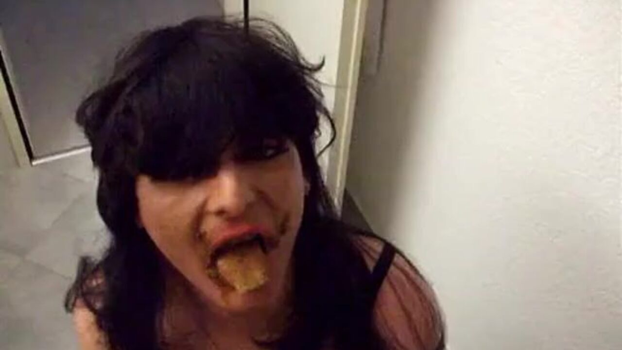 Sexy high heels scat whore in high heels fucks ass with a hot load of jizz