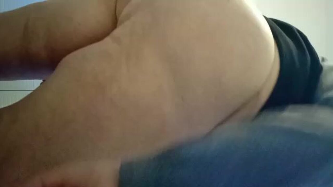 Watch this kinky slut get her scat stuffed with hot jizz in this hot scat porn video