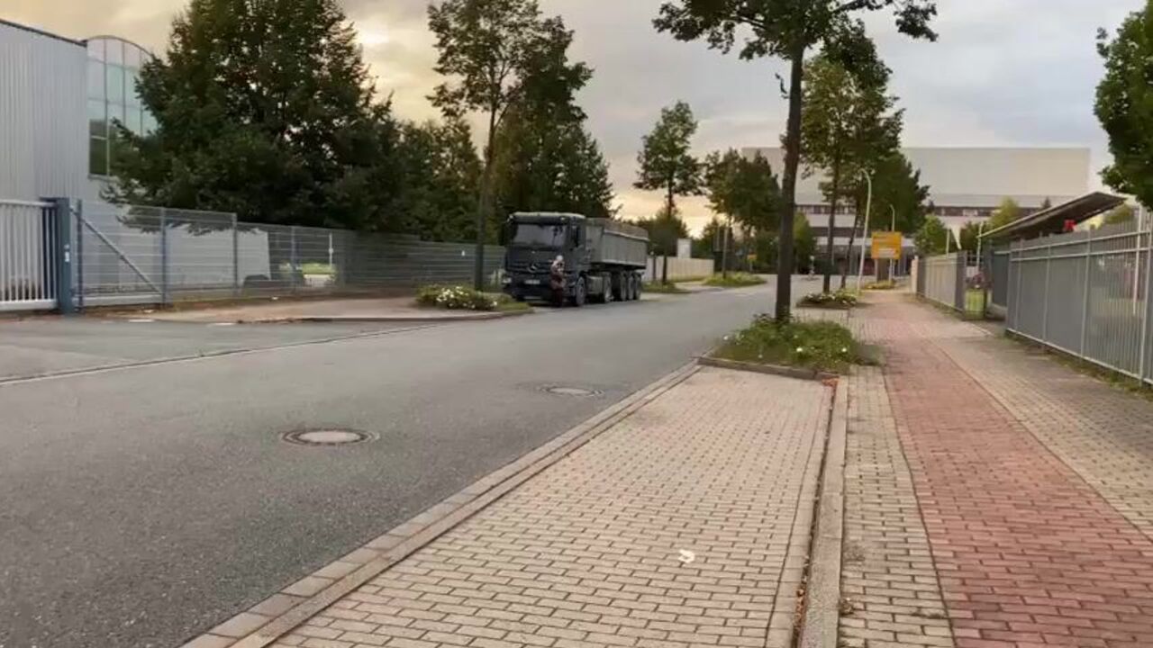 Wild public scat action with a kinky slut