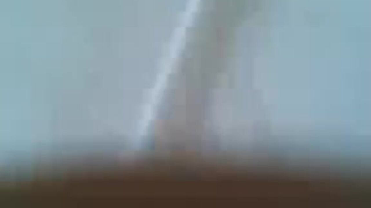 Watch this amateur slut scat porn herself with sneezing and webcam fetish