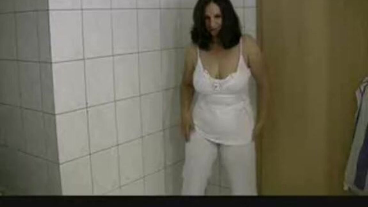 Watch as scat gets soaked by her husband's load