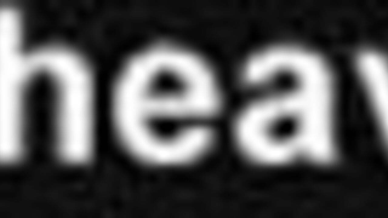 Watch this filthy girl scat and eat it all up!