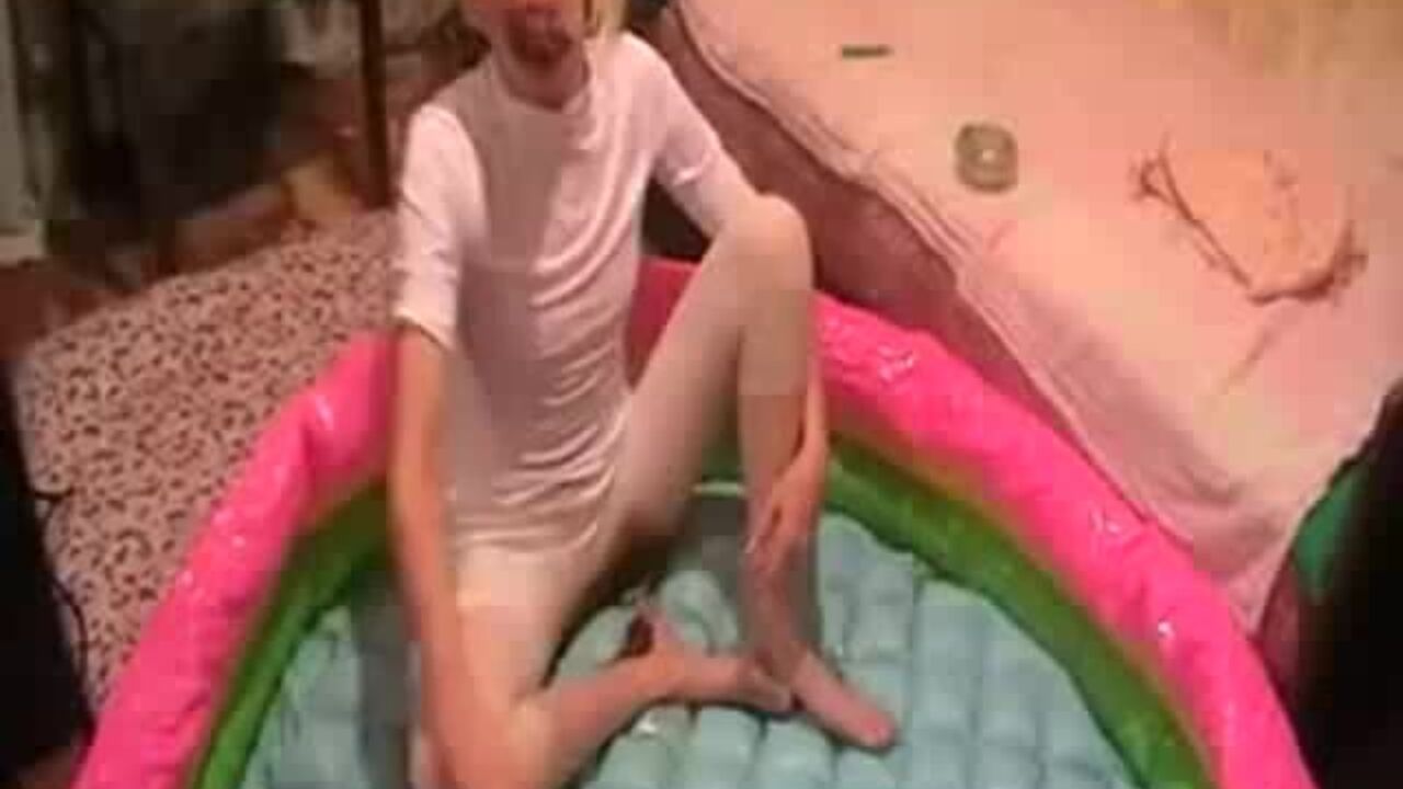 Cathy in Shitty Love: A wild scat porn video featuring scat girls getting their buttshole eaten