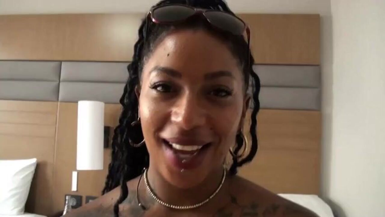 Watch this dirty Colombian girl get her ass to mouth and scat action in this anal video