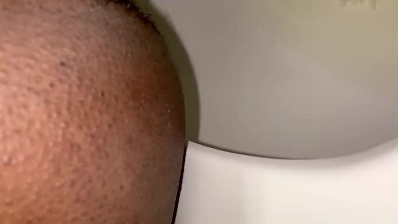 Watch this sexy ebony goddess get her scat wet and wild