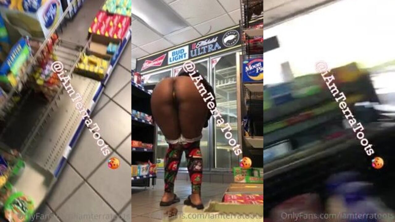 Watch this dirty video of a black babe getting her scat stuffed in the store