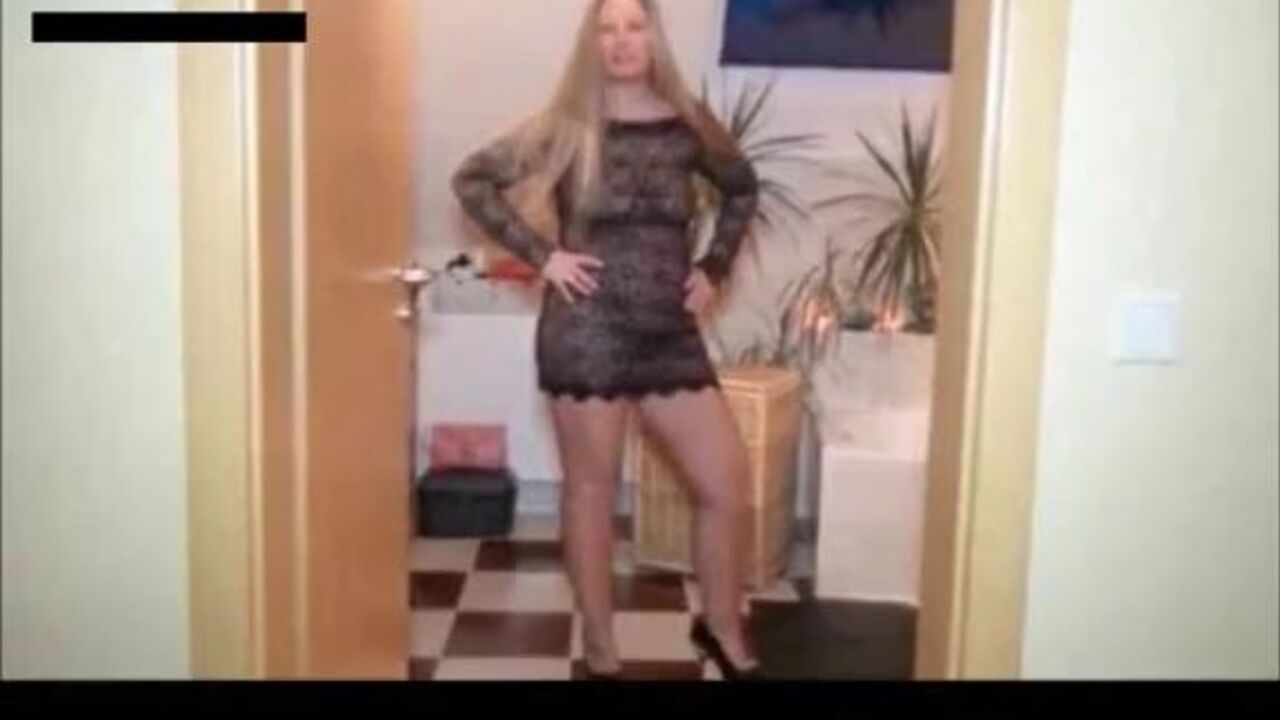 Kinky scat porn girl gives a sloppy handjob and gets drenched in her own load