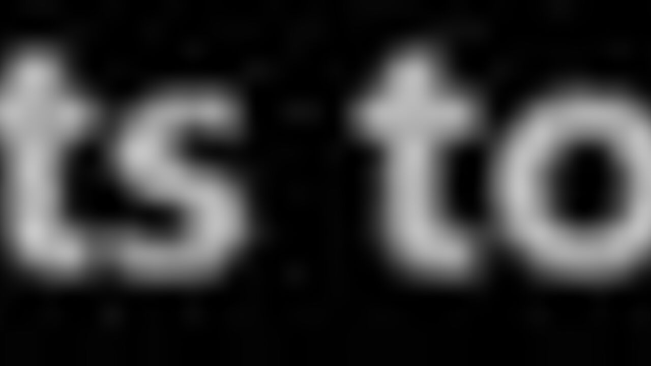 All A Toilet Gets to Eat is My Shitty - A filthy toilet filled with scat and scatporn