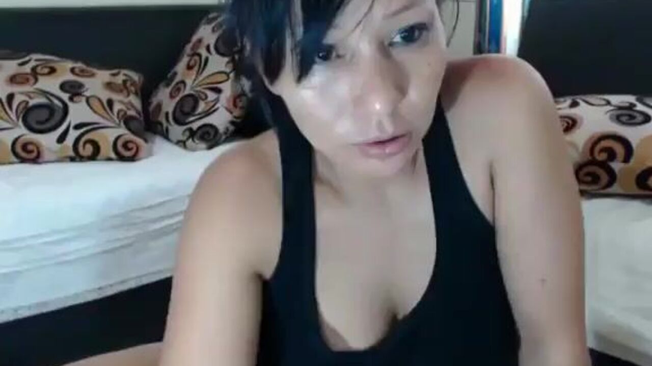 Watch this kinky babe get her ass drilled hard with a dildo