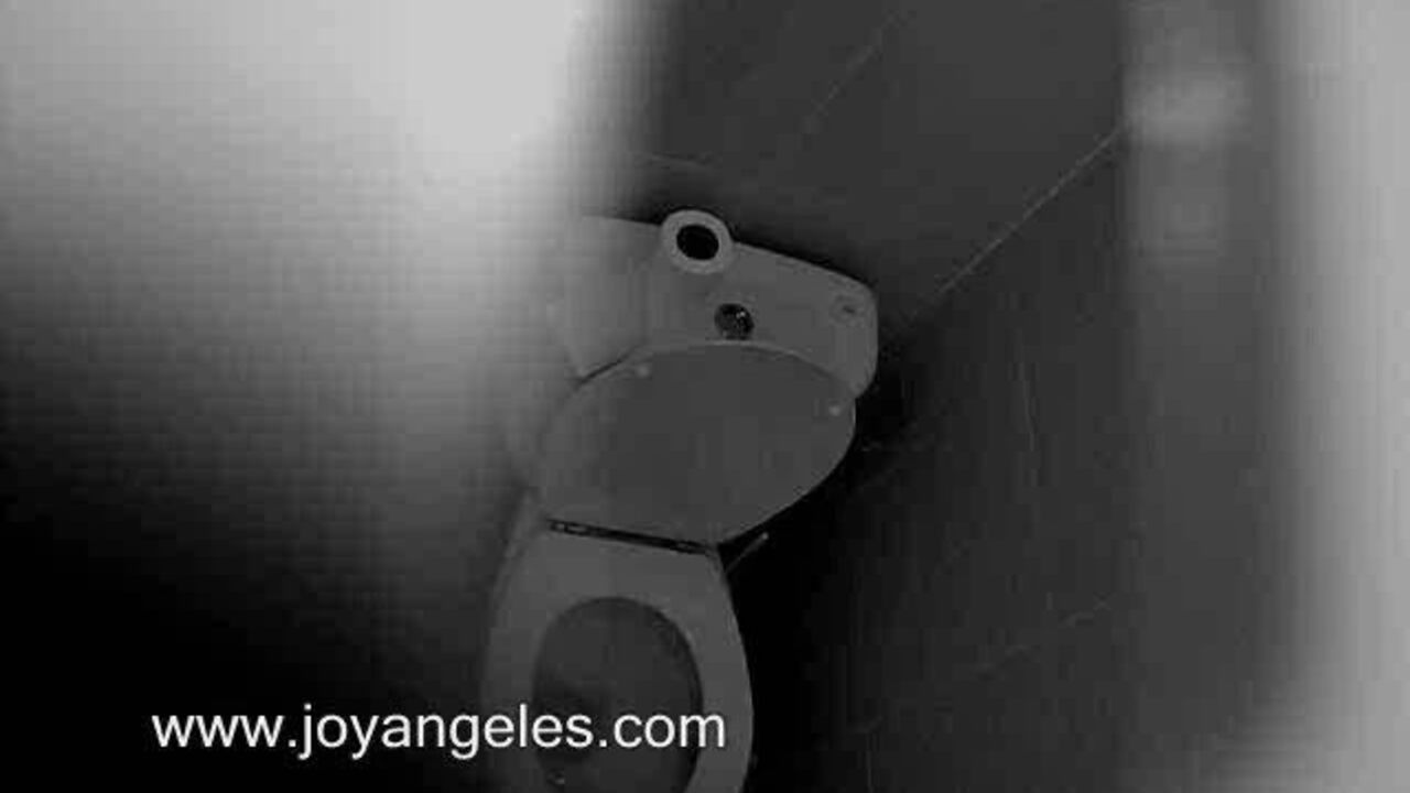 Watch as a scat porn video gets caught on spycam - watch as it unshaves, unshavens, and unglasses!