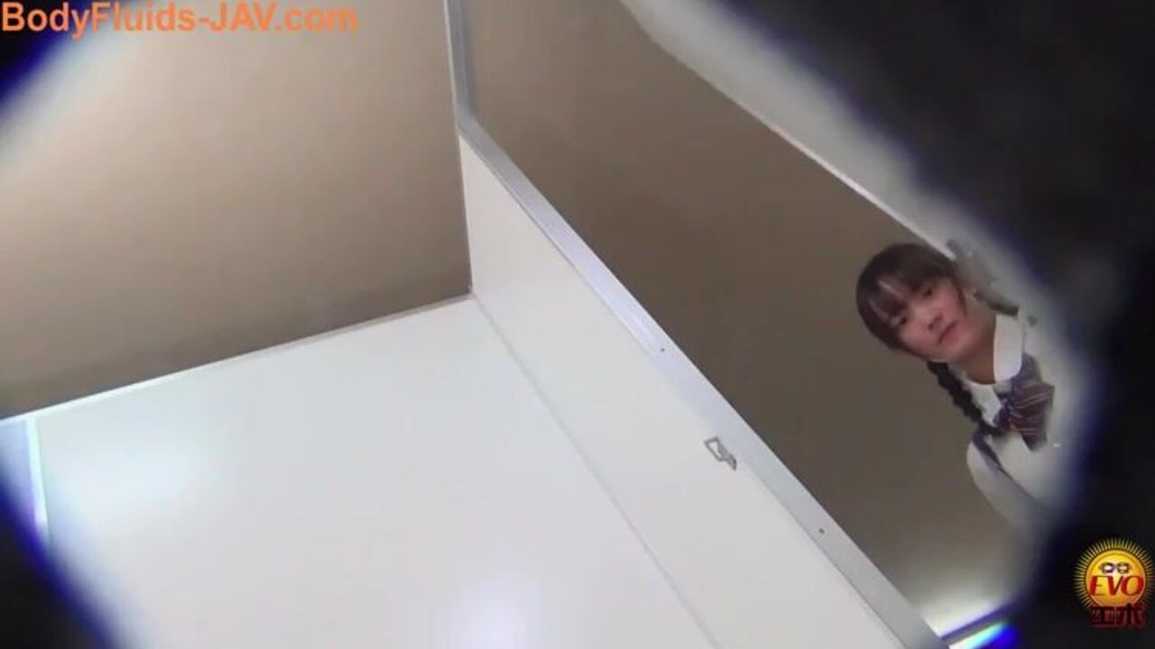 BFEE-191 - A Thick and Filthy Slave in a Scat Video