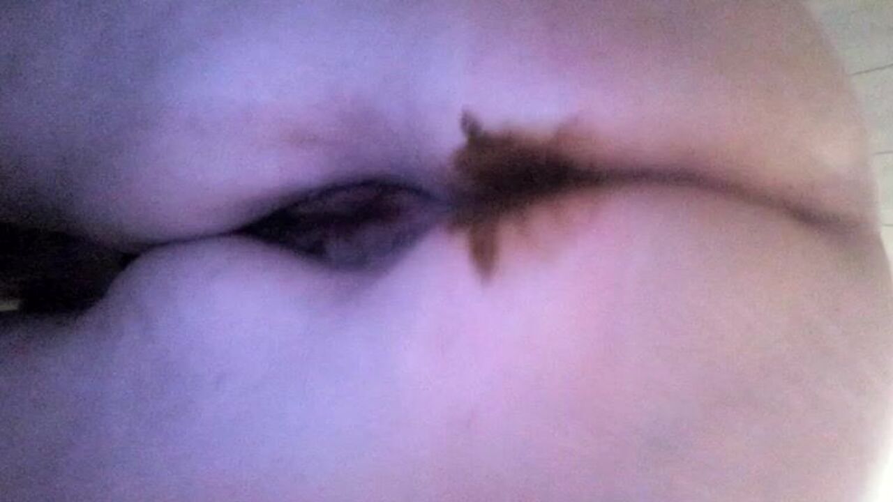 Watch as this kinky scat slave gets drilled hard in her scat and gets her pussy and ass splattered with her own jizz