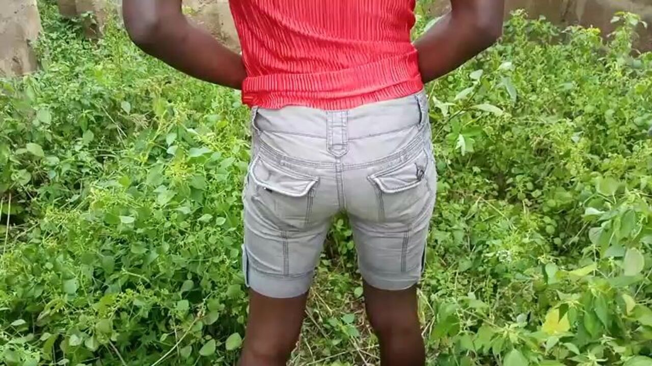 Watch this filthy slave scat in black plastic bags and drool over it