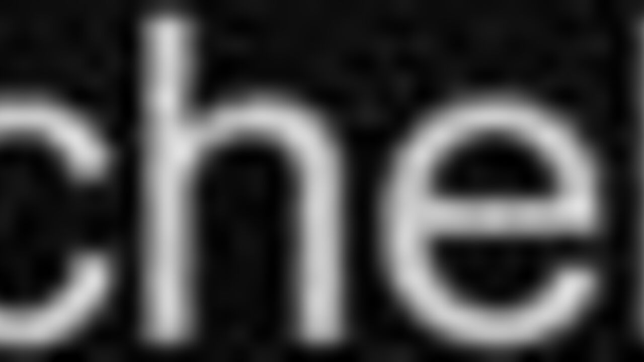 Slave eats all the scat and muffins in Baking Shits Muffins